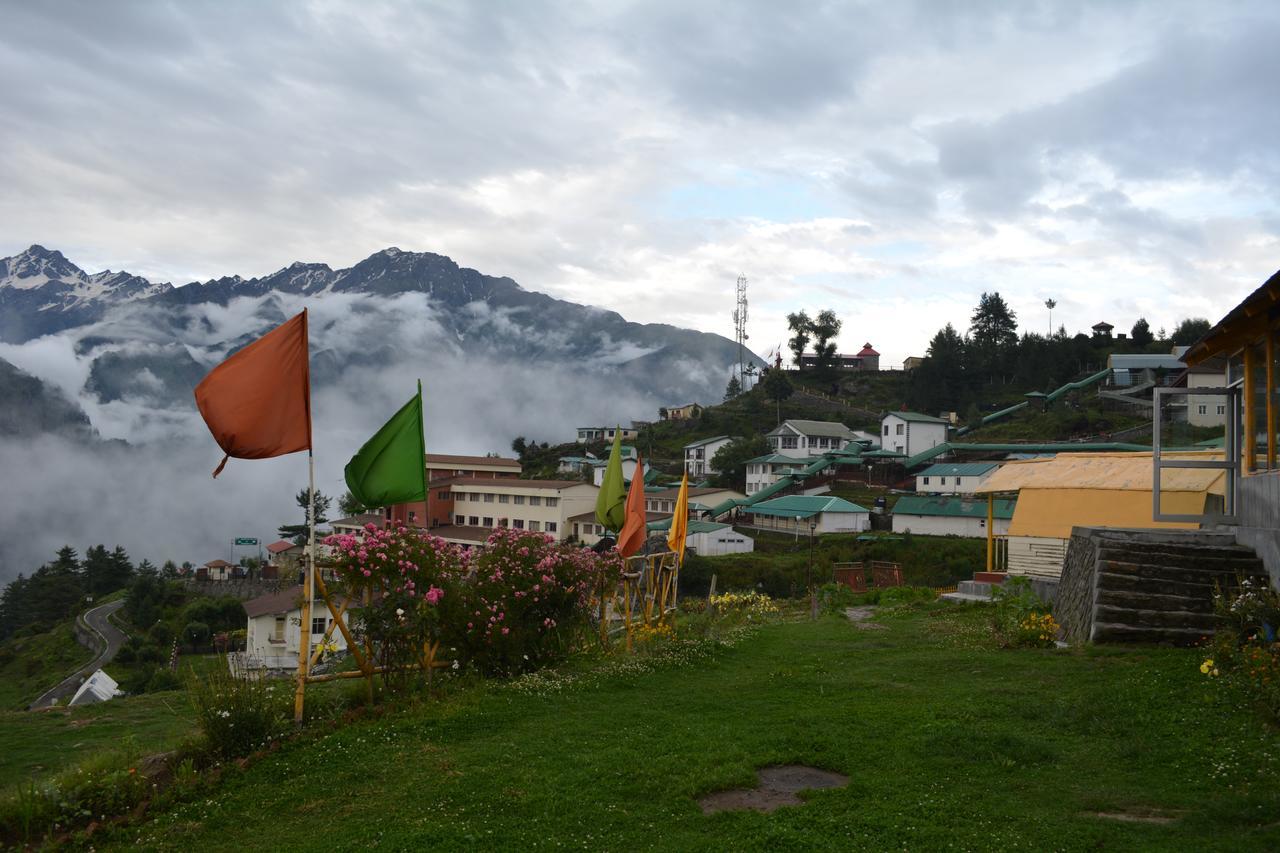 Auli Resort Joshīmath Extérieur photo